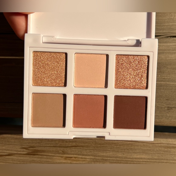 LITHE BEAUTY | Night & Day Eyeshadow Palette - Picture 7 of 9